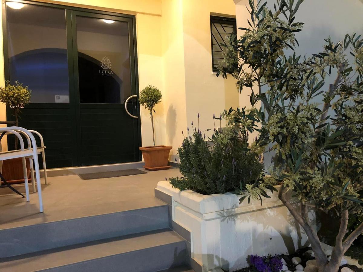 Lefka Apartments Parigoria Exteriör bild